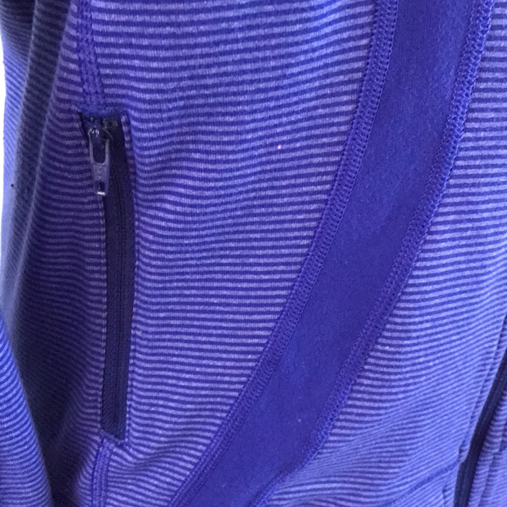 $138 Lululemon In Stride Zip Up jacket Size 6 Rare Color purple blue striped - Picture 8 of 13